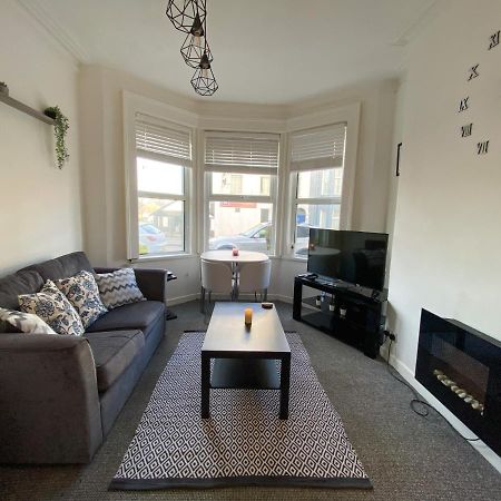 Cheap & Cheerful Apartment Near Bangor Marina Екстер'єр фото