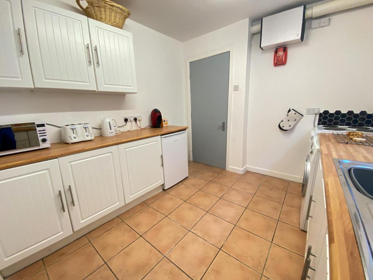 Cheap & Cheerful Apartment Near Bangor Marina Екстер'єр фото