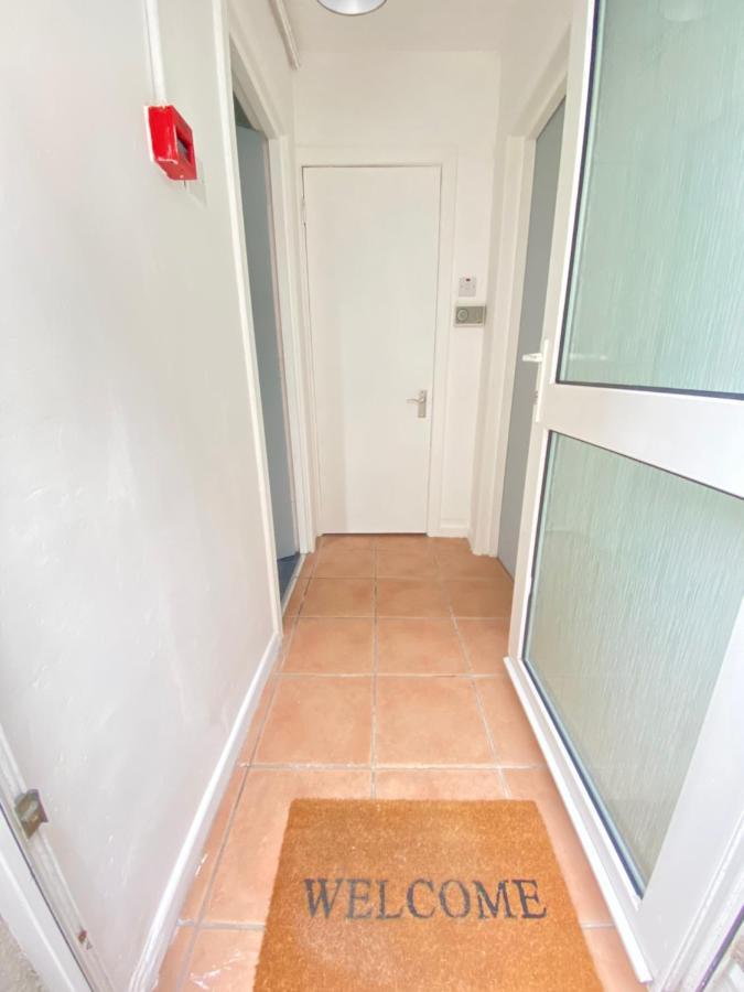 Cheap & Cheerful Apartment Near Bangor Marina Екстер'єр фото